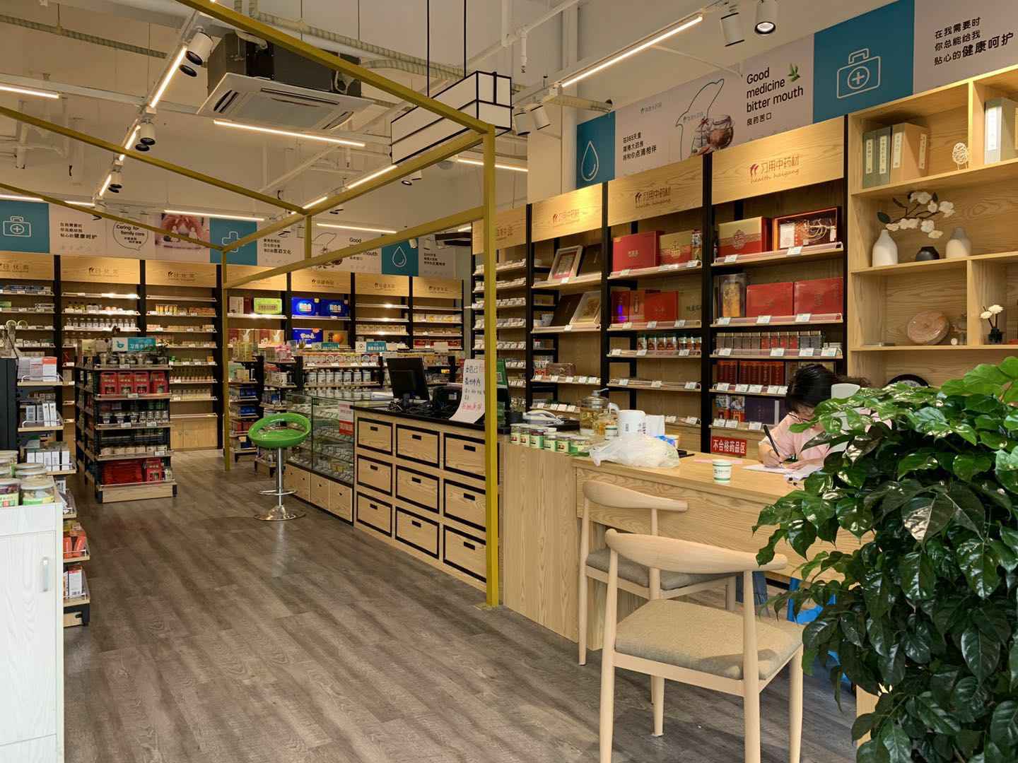 1647022630511871.jpg 59269201ZFF03956_316751785AB5CFBBA3BED7144F34D061.jpg